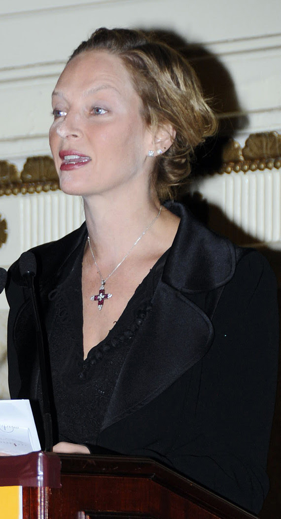 uma thurman flash
