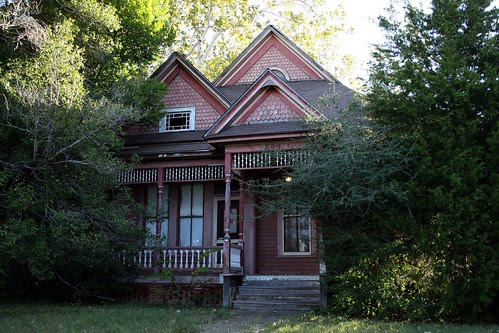 residence at 306 south fannin avenue