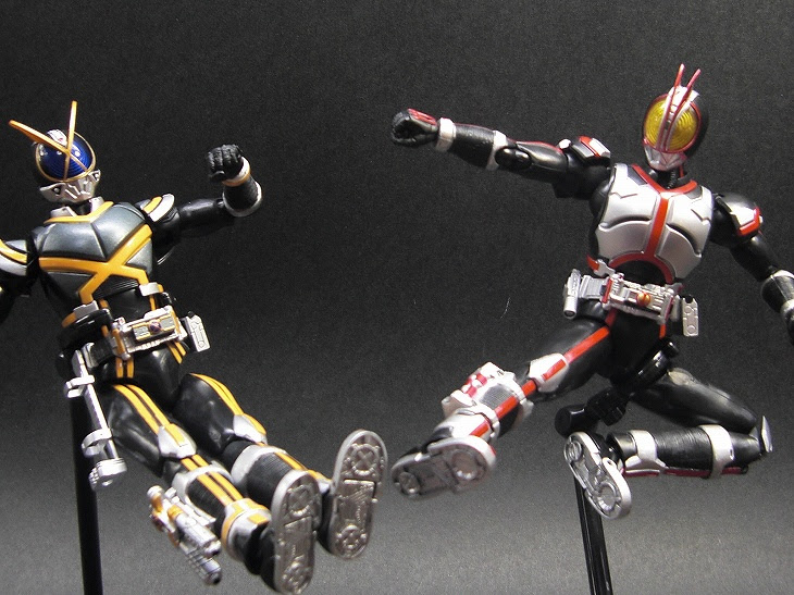 S H フィギュアーツ ファイズ