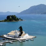 Fotos de Corfu en Grecia, Pontikonisi o isla del Raton avion