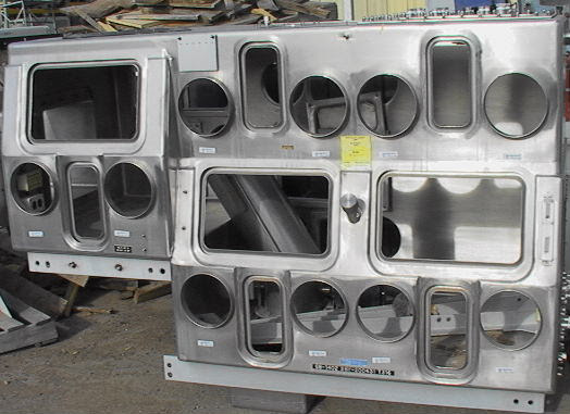  cubic foot of steel weight