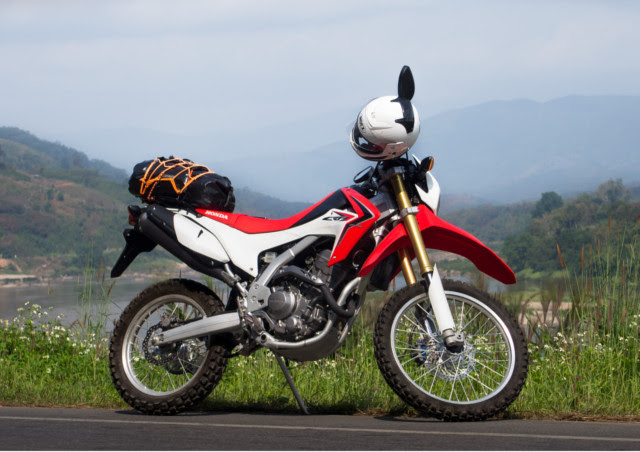 オフロードバイクを京都で 安い 価格で手に入れたい方は ワンメイク へスタッフがおすすめのバイクをご紹介 バイクを購入する際は足つきの良さにも注目 京都でオフロードバイクをお求めなら