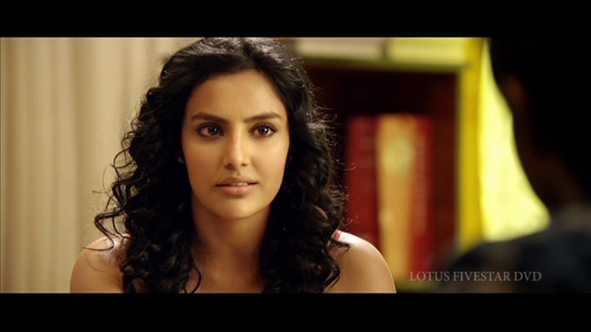 em4CJM6 Arima Nambi 2014 Tamil Movie DVD Free Download