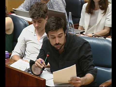 Ramón Espinar interroga a Cristina Cifuentes