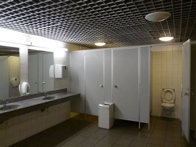 Interior Decorating: Designing A Unisex Bathroom