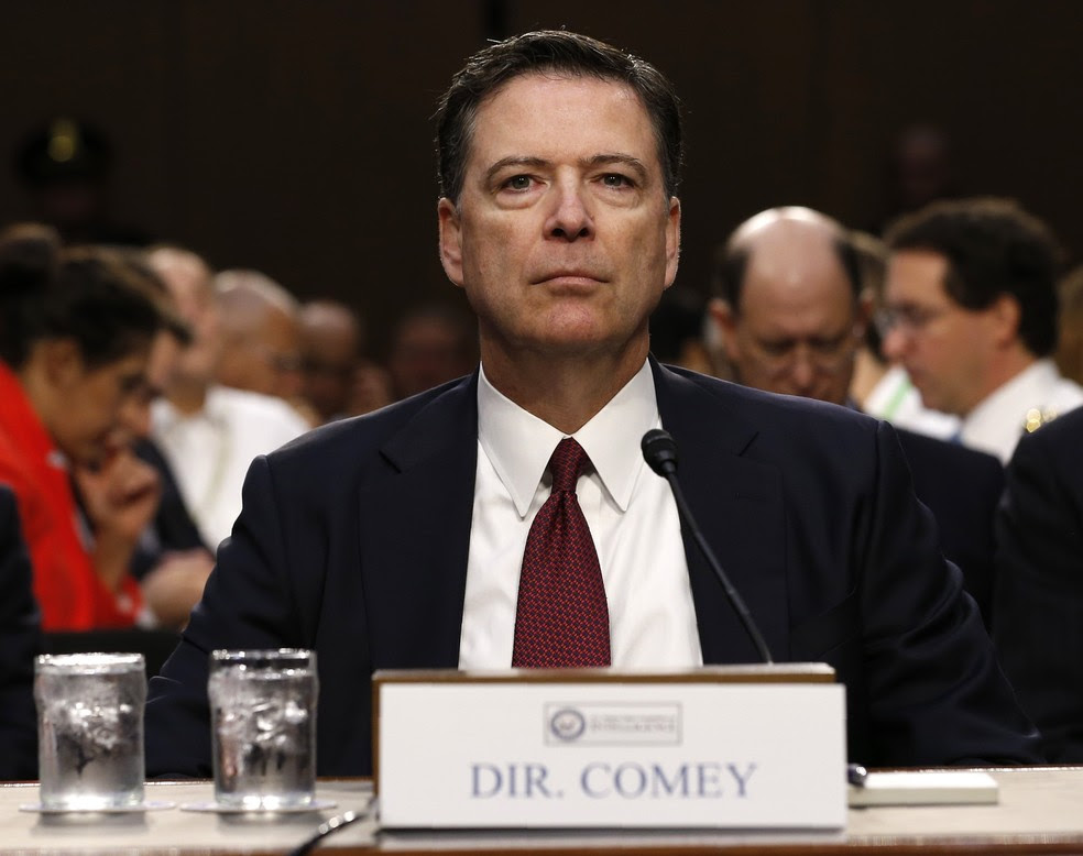 Ex-diretor do FBI, James Comey, durante depoimento no Senado (Foto: REUTERS/Jonathan Ernst)