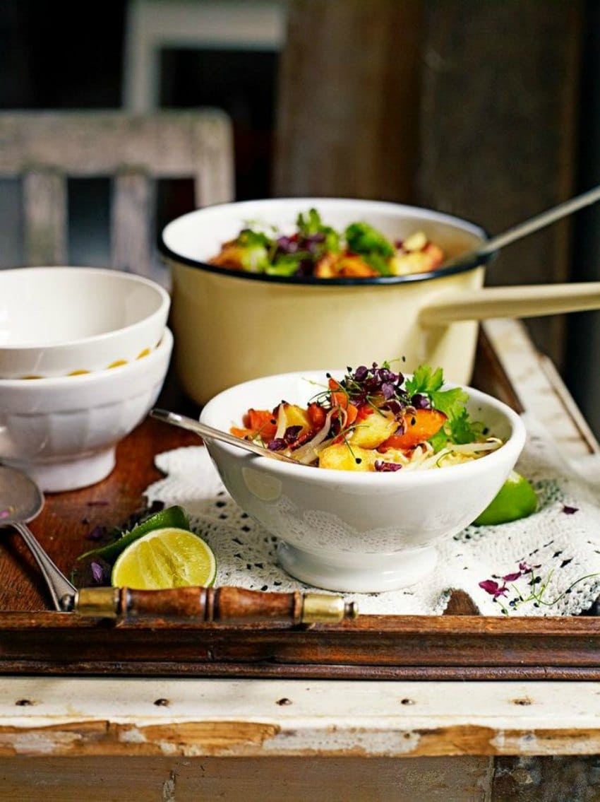 10 Vegetarian Christmas Dinner Ideas | Moral Fibres - UK ...
