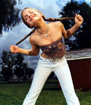 Mena Suvari pigtails