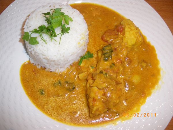 Dos De Cabillaud Au Lait De Coco Et Tomates Parfumee Au Curry Et