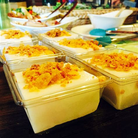 hawaiian food  history  recipes  football
