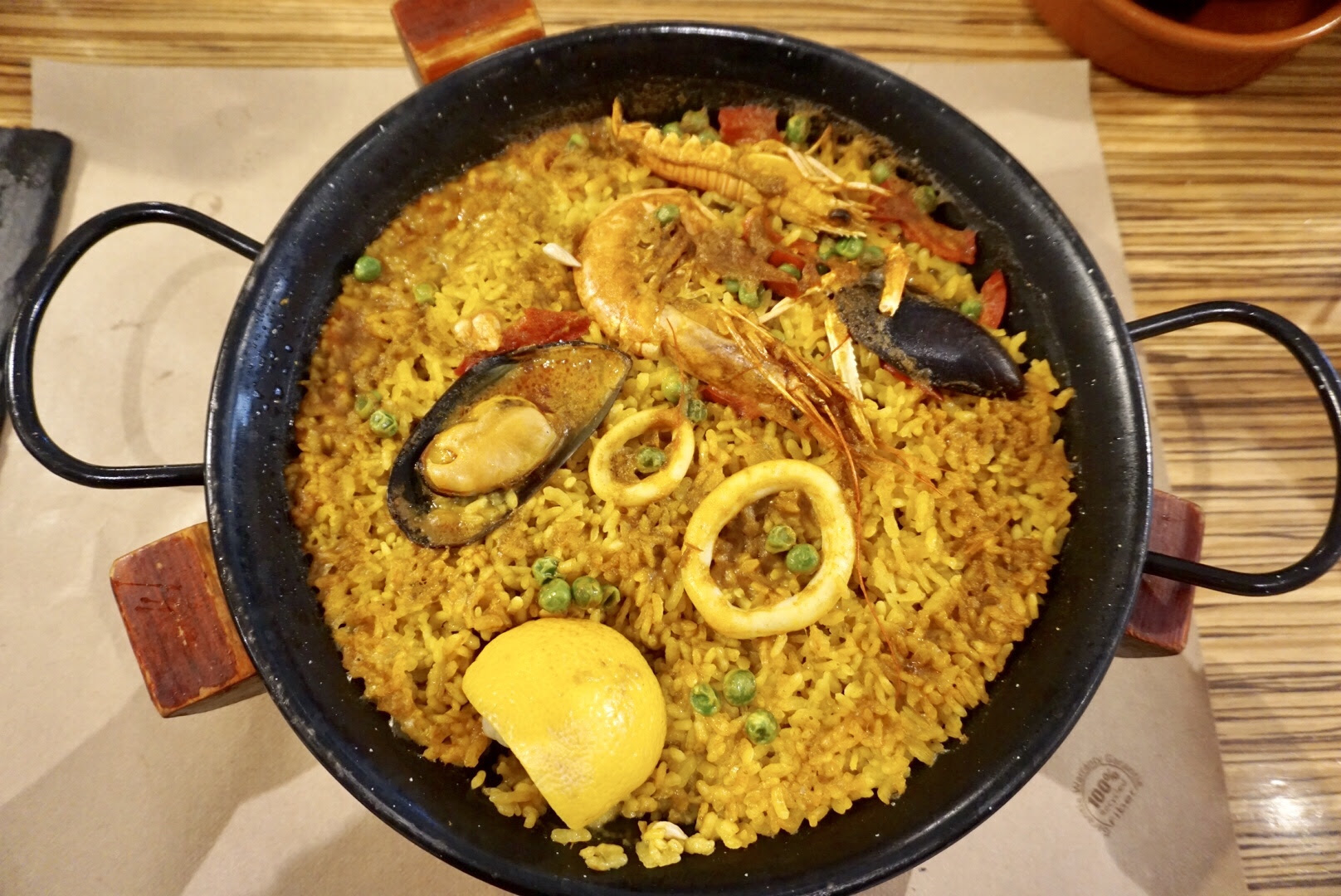 スペイン旅行 バルセロナで美味しいパエリア 食べたいならここに行くべし Akkop Net 海外生活 乗り物 コスメ
