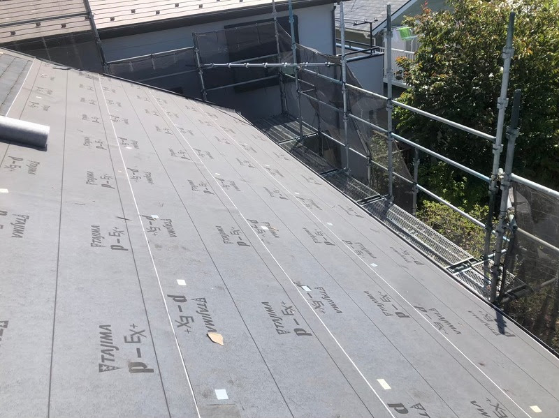 屋根ルーフィングシート 防水シート の重要性 横浜市泉区戸塚区の屋根外壁塗装 雨漏り修理専門店 みらい住宅サポート