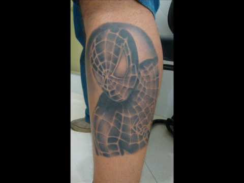 Ticano Tattoo tatuando a nova e 5ª tatuagem de Iran Malfitano