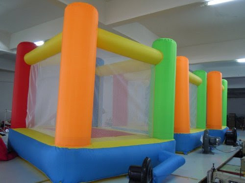 Christmas Perfect Size for Indoor Use - My Bouncer Little Castle Bounce 78