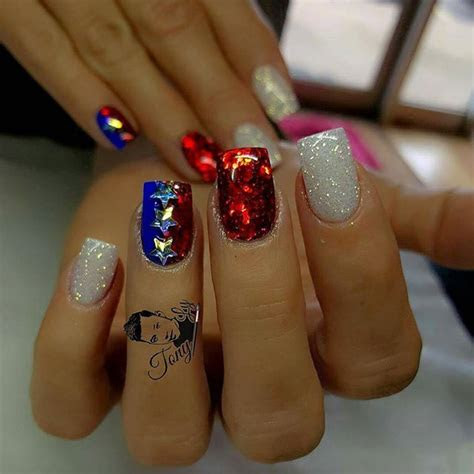 fourth  july themed acrylic color nail design nail