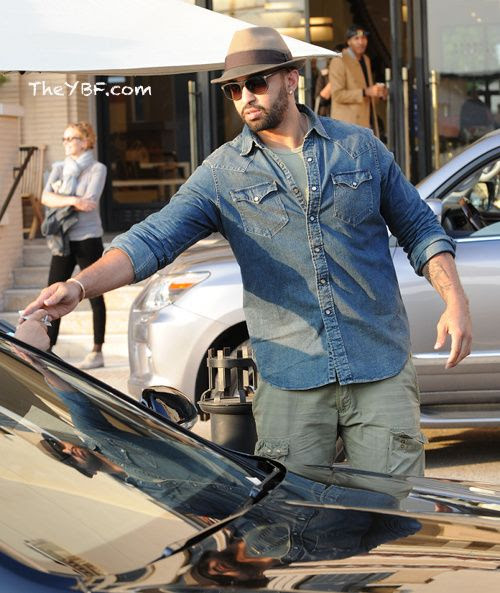  photo ejceleb10_zpsa62acb17.jpg