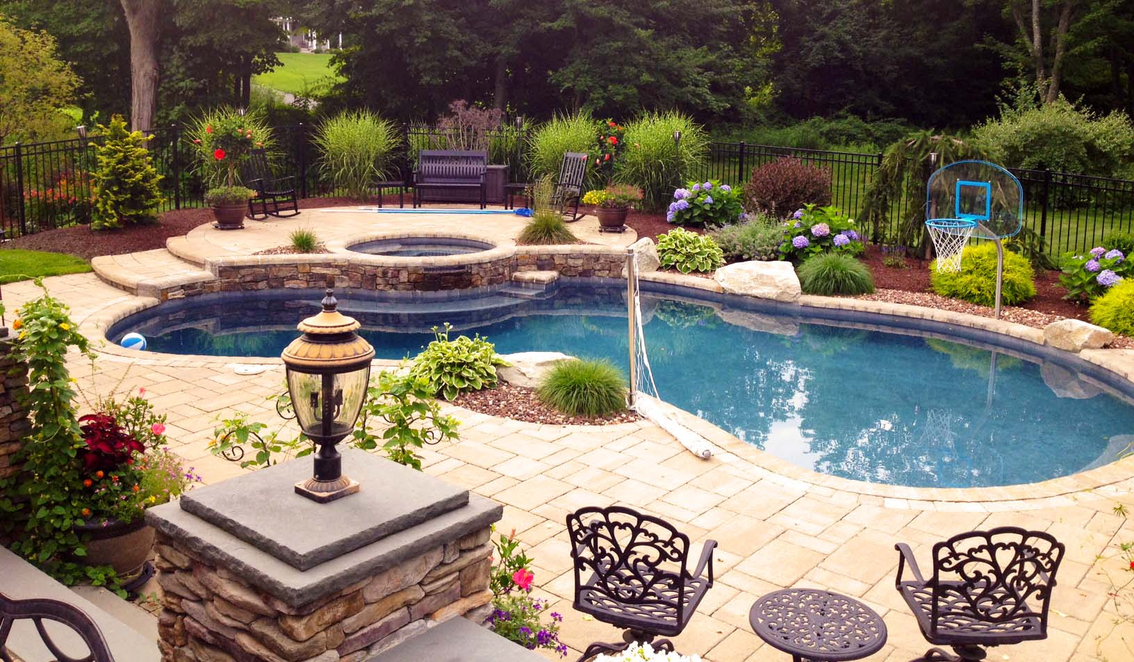 2017 Luxury Backyard Design Trends & 2016 Backyard of the ...