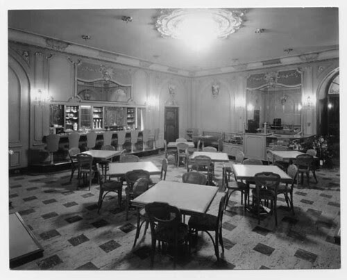 Cafe in the Los Angeles Theatre