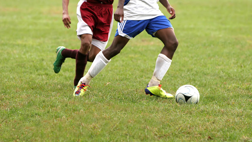 サッカー フェイントが上達するコツを紹介 Spaia スパイア