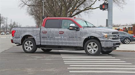 ford   electric coming  early   myroadnewscom