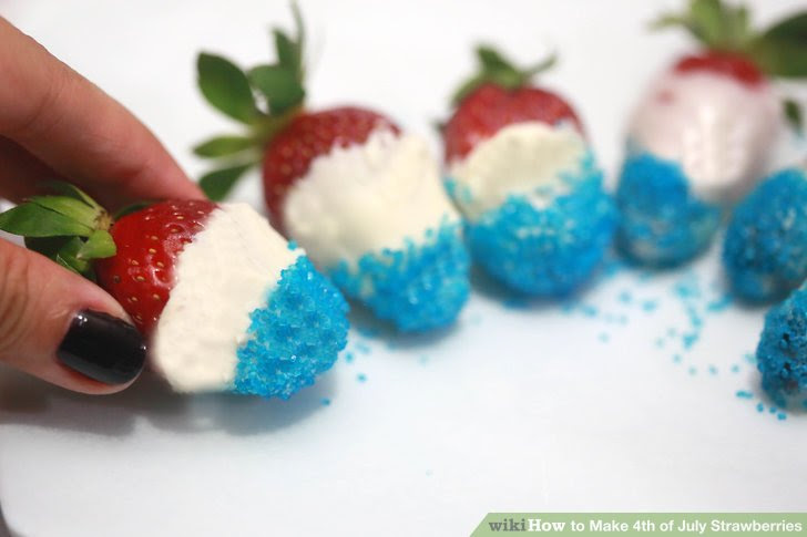 Make 4th of July Strawberries Step 5.jpg