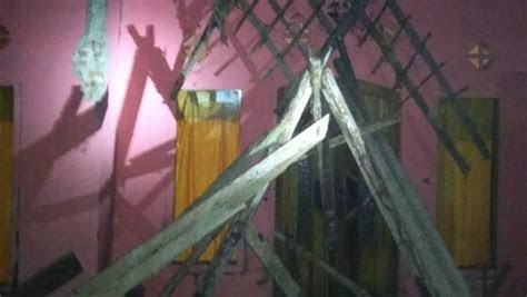 dampak gempa banten  rumah  mandalawangi pandeglang rusak