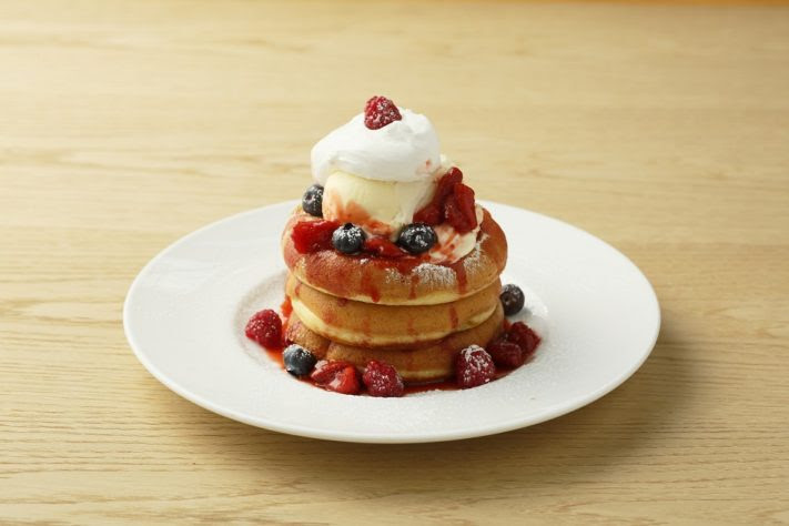 定番パンケーキ ベリーとクリームチーズのパンケーキ ショップニュース Vioro ヴィオロ