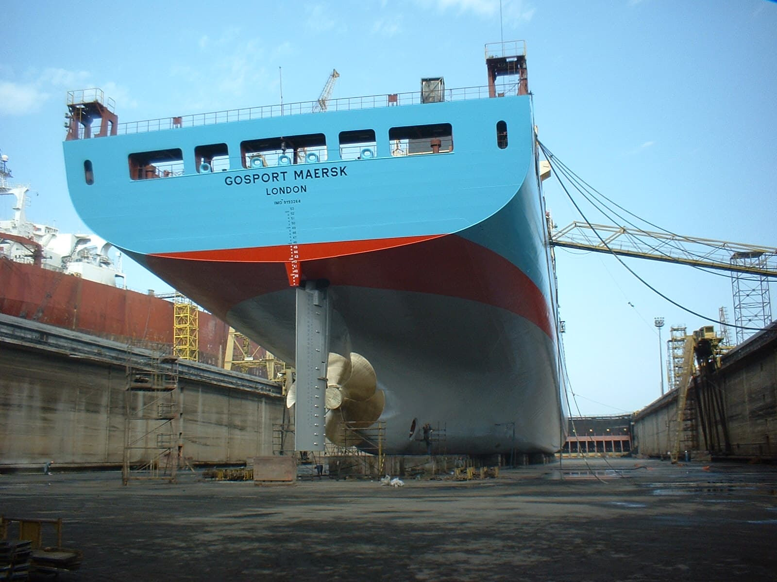 cruise ship docking
