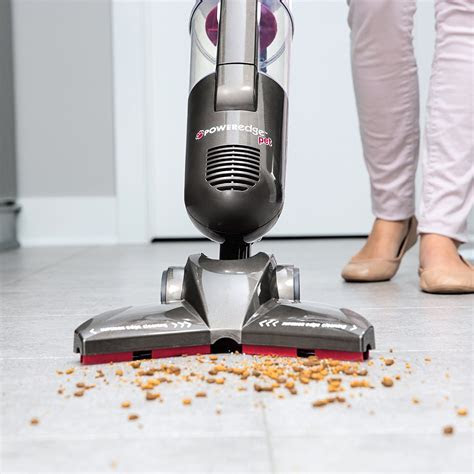 Choosing between the two isn't always easy though. Top Vacuums Specifically Suited For Hardwood Floors | All