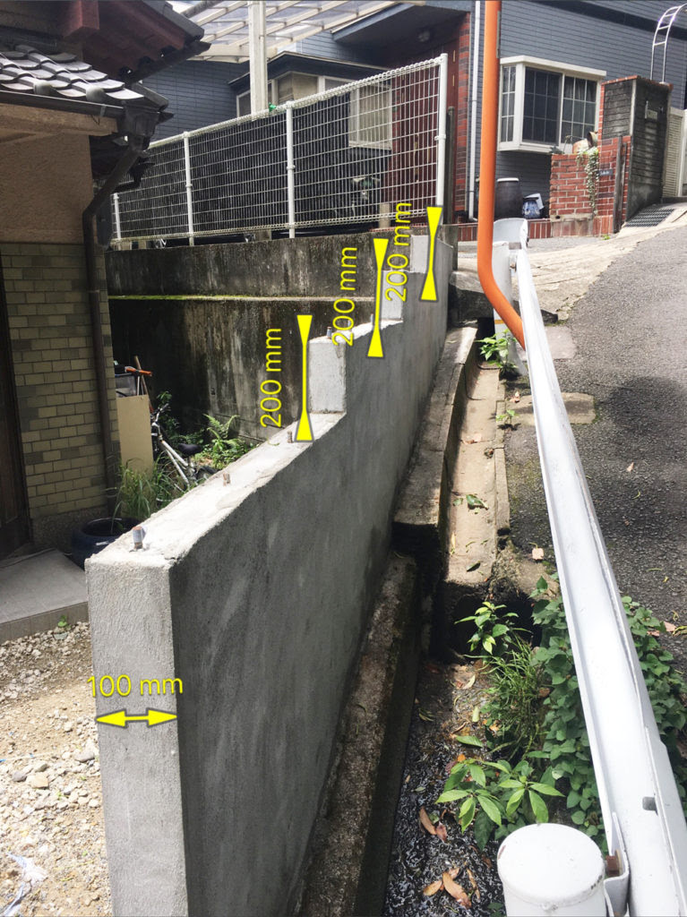 塀にの瓦を乗せるdiy 塀瓦 笠木瓦 棟瓦で住まいを飾る