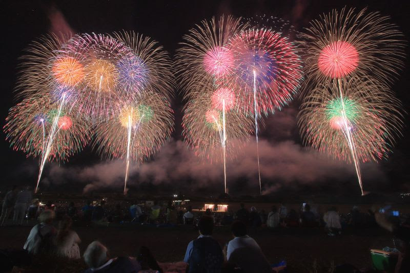 酒田花火ショー は東北屈指の花火大会 山形で見る夜空のショー 山形県 トラベルjp 旅行ガイド