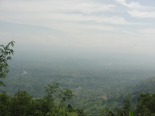 পাহাড় এবং মেঘ
