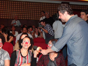 Selton Mello aproveita sessão para gravar 'Repórter por um dia', do Fantástico (Foto: Luna Markman/G1)