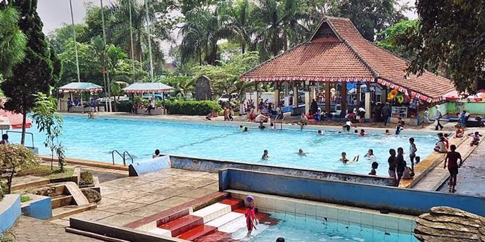 10 Kolam Renang di Malang yg Tiket Masuknya Dibawah Rp. 50 ...