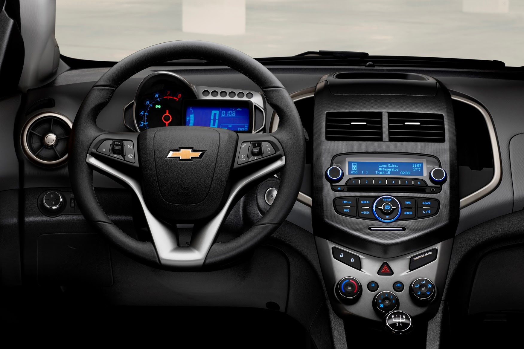 Chevrolet-Aveo-2017-Sedan-cao-cap-gia-re-02.jpg
