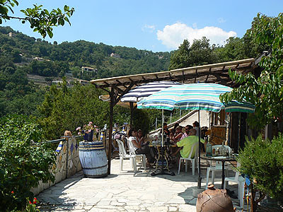 terrasse chai moi.jpg