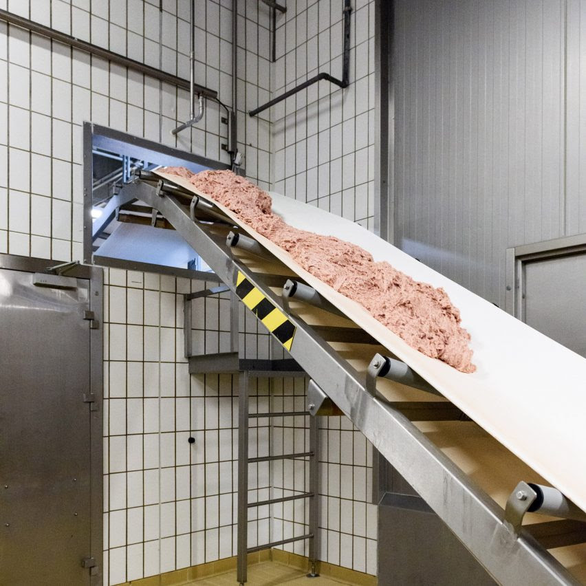 spam-factory-alastair-philip-wiperphotography-photo-essay-_dezeen_2364_sq