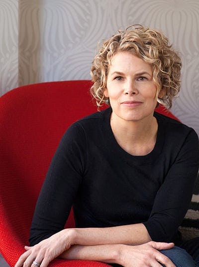lisa servon