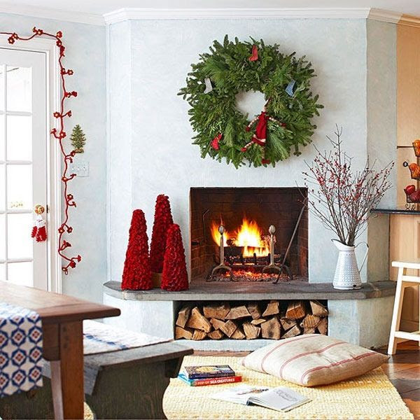 55 Dreamy Christmas Living Room Décor Ideas | DigsDigs
