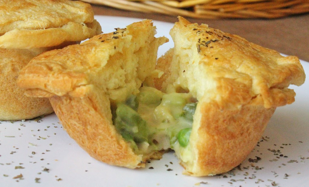 Chicken Pot Pie Muffins - www.turtlesandtails.blogspot.com