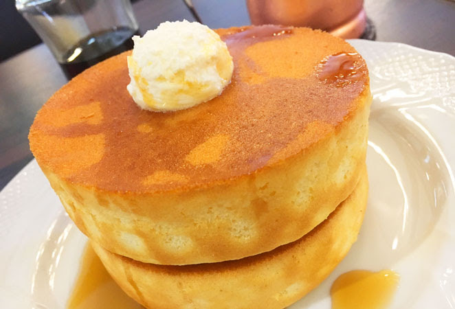 下郡にオープンした 星乃珈琲店 大分店 で ふわふわ のスフレパンケーキを食べてきた フレーズ大分