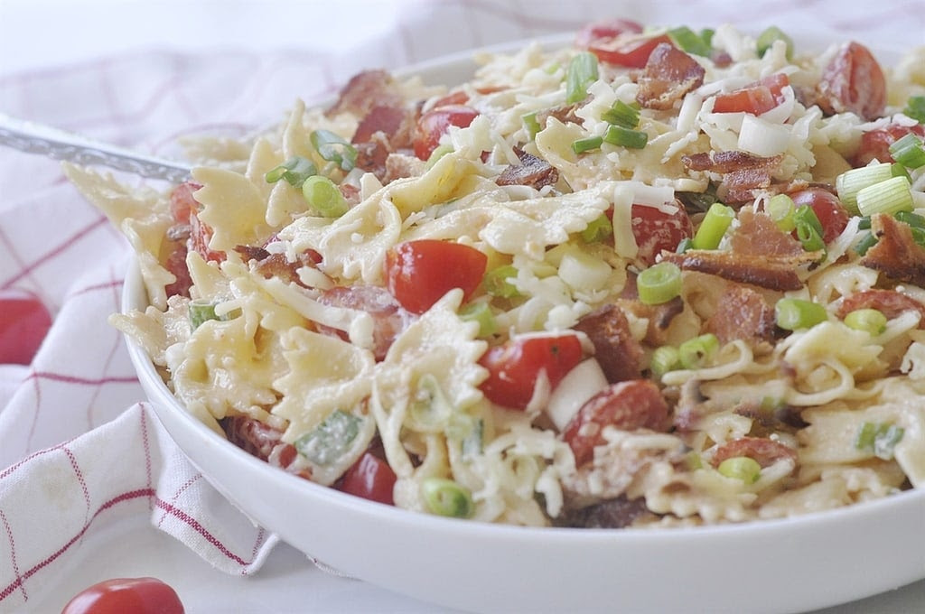 BLT Pasta Salad Recipe | Your Homebased Mom