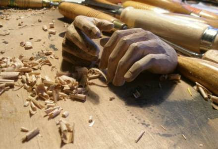 Hand carved  Nick Hunter Woodcarver