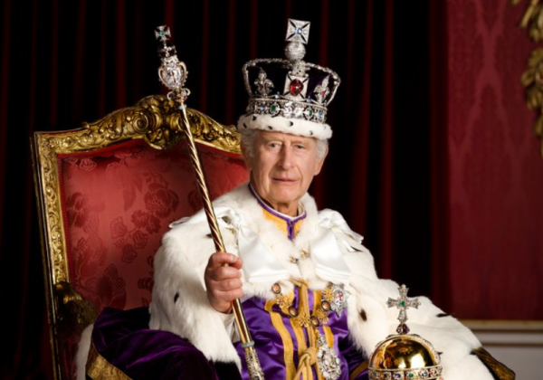 Rei Charles III apresenta piora em quadro de saúde, diz jornal