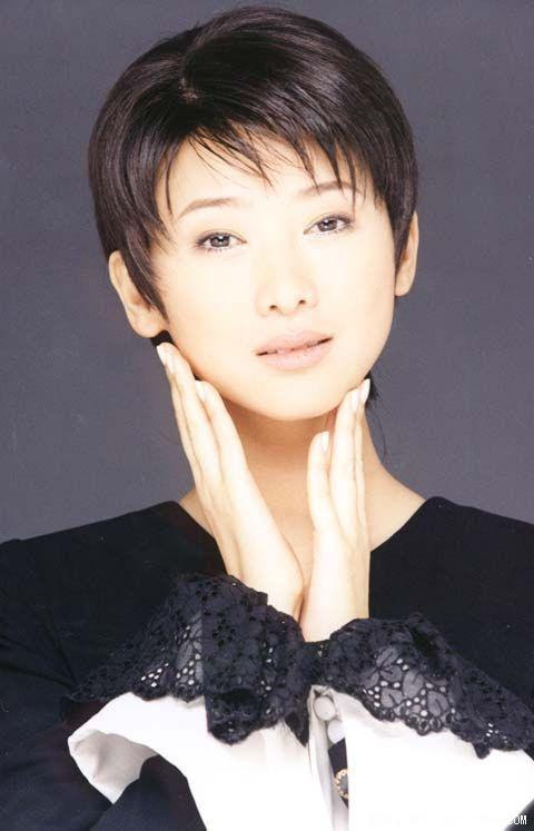http://hkmdb.com/db/images/people/8957/YvonneYungHung-1-b.jpg