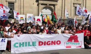 Los chilenos expresan su postura con vistas al plebiscito del 25 de octubre por una nueva Constitución. Foto: Prensa Latina