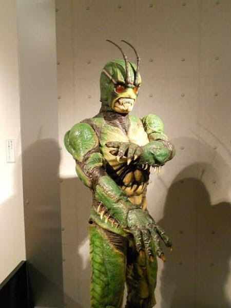 怪人バッタ男と仮面ライダーの違いって何なんすか 19年01月27日の人物のボケ ボケて Bokete