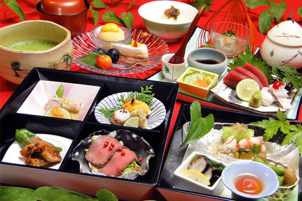 宮崎県宮崎市 公式 日本料理やました 和食ランチも個室でどうぞ