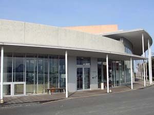 南島原市西有家図書館を徹底ナビ 自習室 Wifi 電源 カフェなどの情報が満載