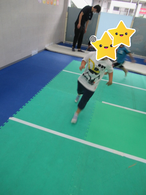 室内遊び こどもプラス行徳教室 放課後等デイサービス 児童発達支援事業 無料送迎 Adhd 自閉症 発達障がい 運動療育 遊び 南行徳 市川市 浦安市 こどもプラス行徳教室 千葉県市川市の放課後等デイサービス 児童発達支援事業所